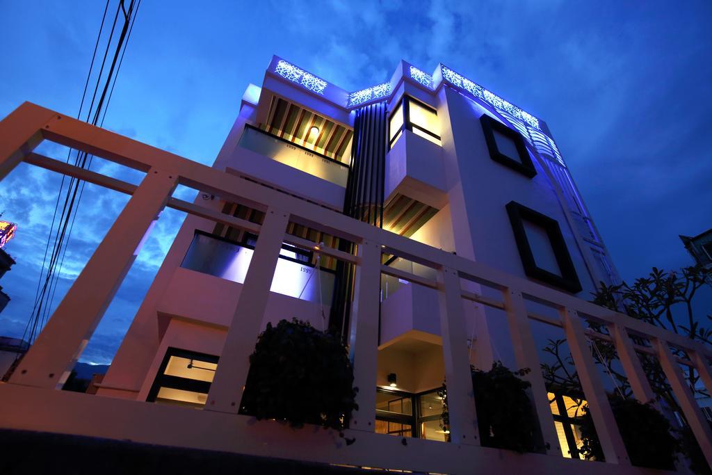 花蓮市 1999 B＆B Bed & Breakfast エクステリア 写真